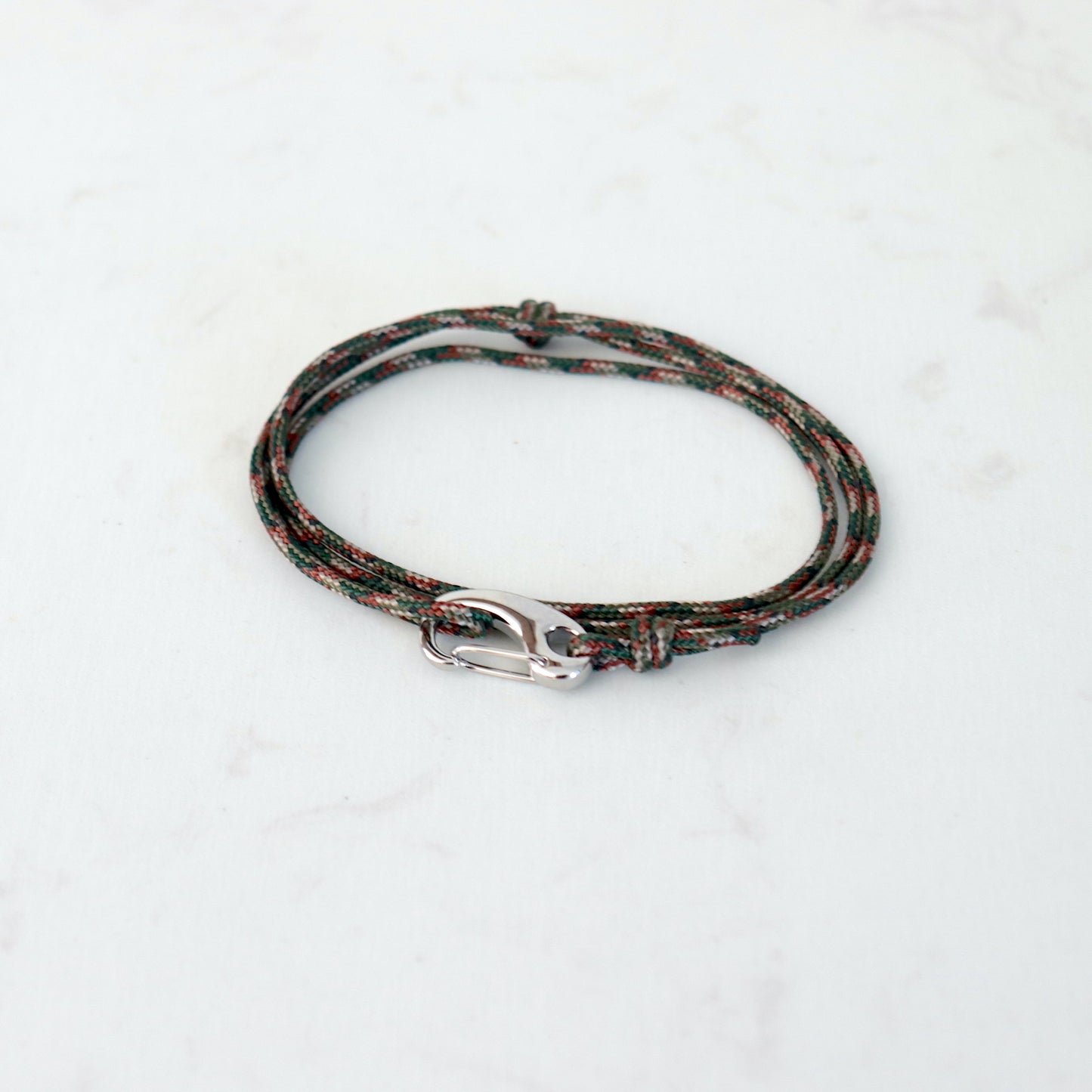 Bracelet mousqueton acier sur cordon trois tours,cadeau homme