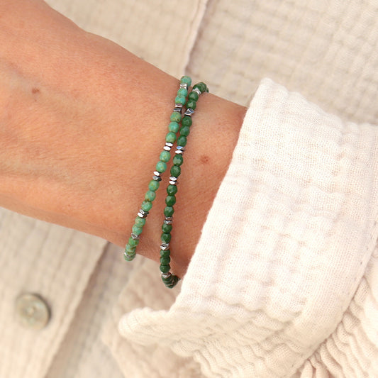 Bracelet femme perles vertes sur elastique deux modéles à choisir