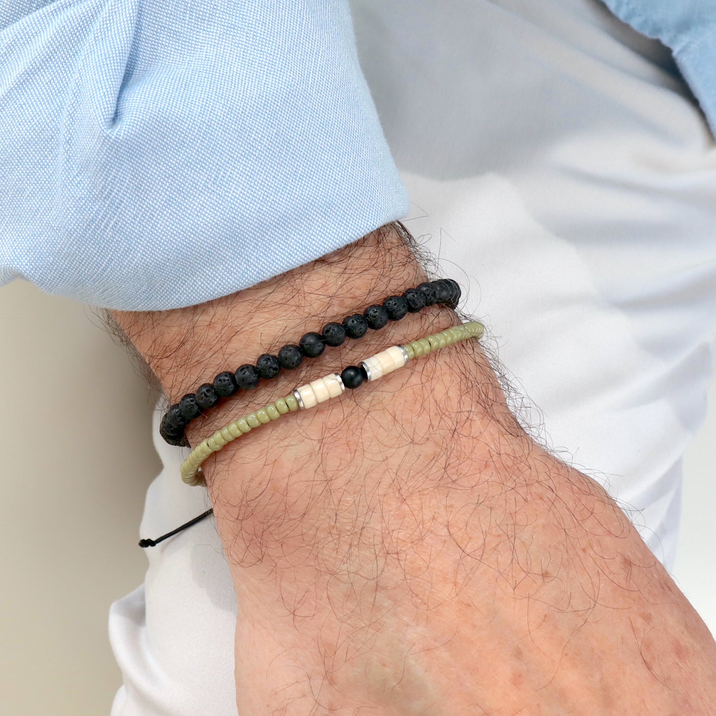 Bracelet surf howlite et perles vertes cactus sur cordon