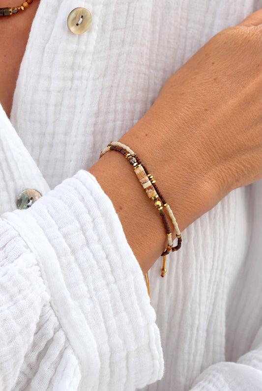 Bracelet femme perle marron et créme sur cordon réglable