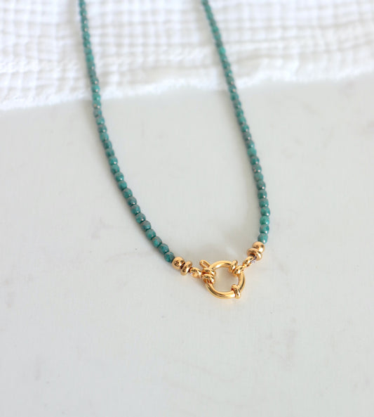 Collier femme perles turquoises moon dust et acier doré, cadeau femme