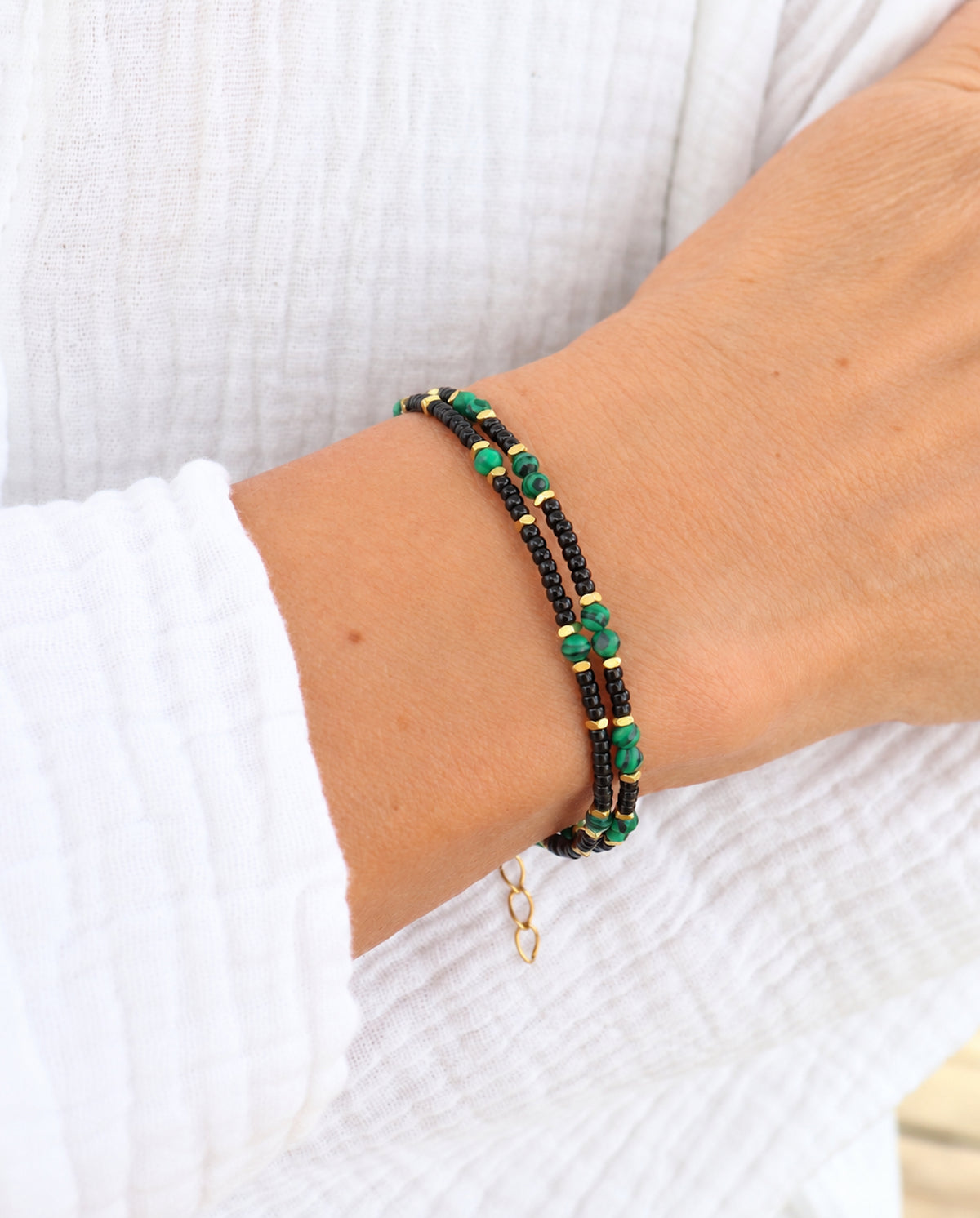 Bracelet femme perles malachite deux tours reglable par chaine de rallonge