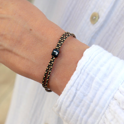 Bracelet avec cordon et lettre personnalisable pour elle