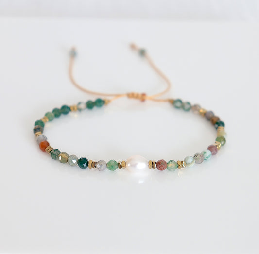 Bracelet perle d'eau douce et pierres agate indienne sur cordon