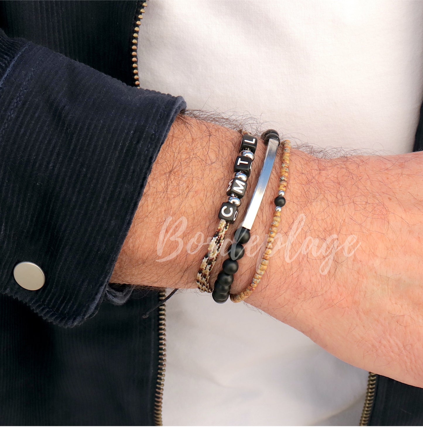 Bracelet fin perles de rocaille miyuki picasso et onyx sur cordon