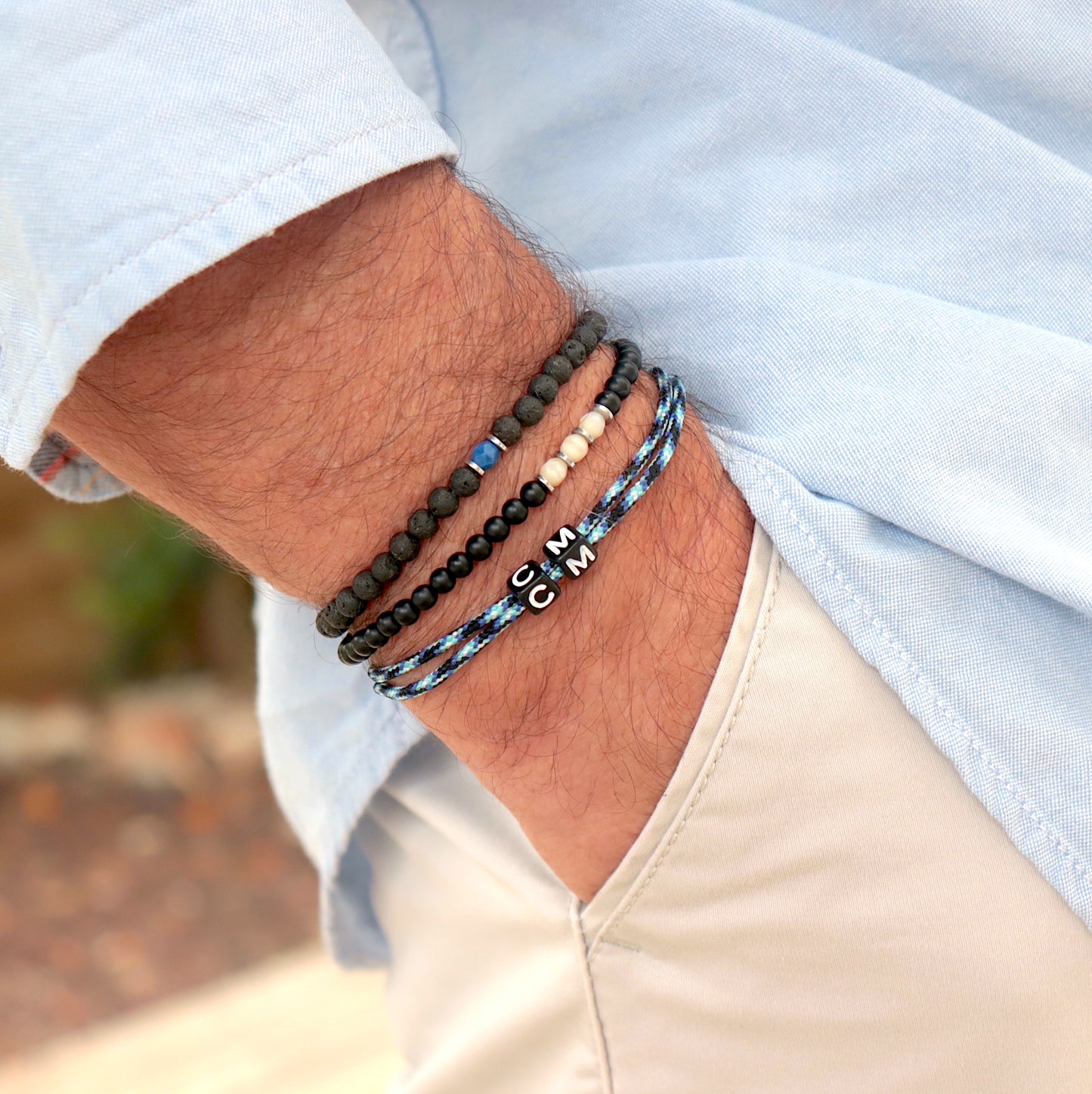 Bracelet personnalisable deux initiales sur cordon,bracelet réglable surf couleurs à choisir homme