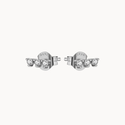 Petites puces d'oreilles trois zircons, mini clous d'oreilles femme argent ou doré